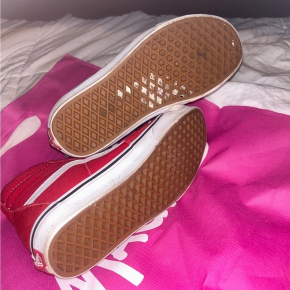 Vans - Picture 4 of 6